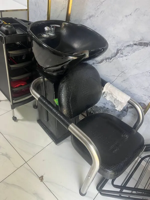 Salon uchun soch yuvish moykasi, ideal holatda 1 Salon uchun soch yuvish moykasi, ideal holatda 1