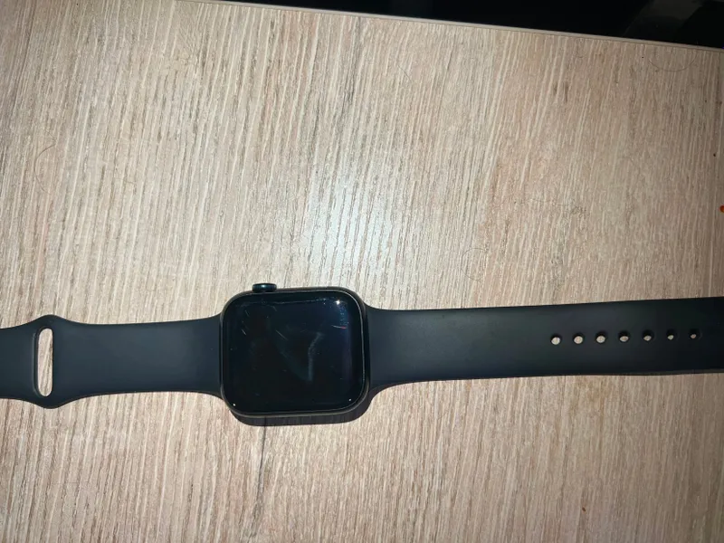 Apple watch 8/45 2 Apple watch 8/45 2