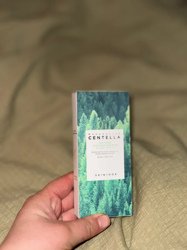 Bu esa SKIN1004 Madagascar Centella Tea-Trica