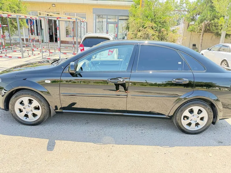 Chevrolet jentra 1