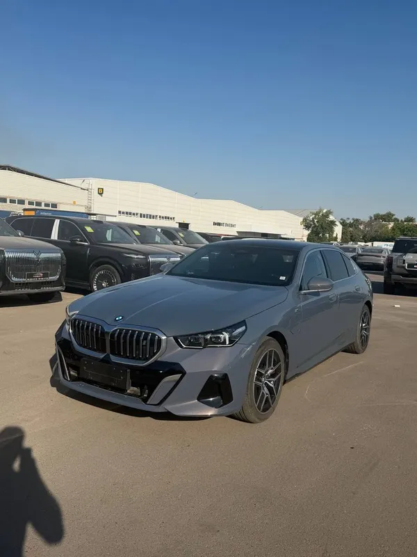BMW i5 naxt ga va nasiya savdo godovoy 20 % nomizga o’tkaziladi. 1 BMW i5 naxt ga va nasiya savdo godovoy 20 % nomizga o’tkaziladi. 1