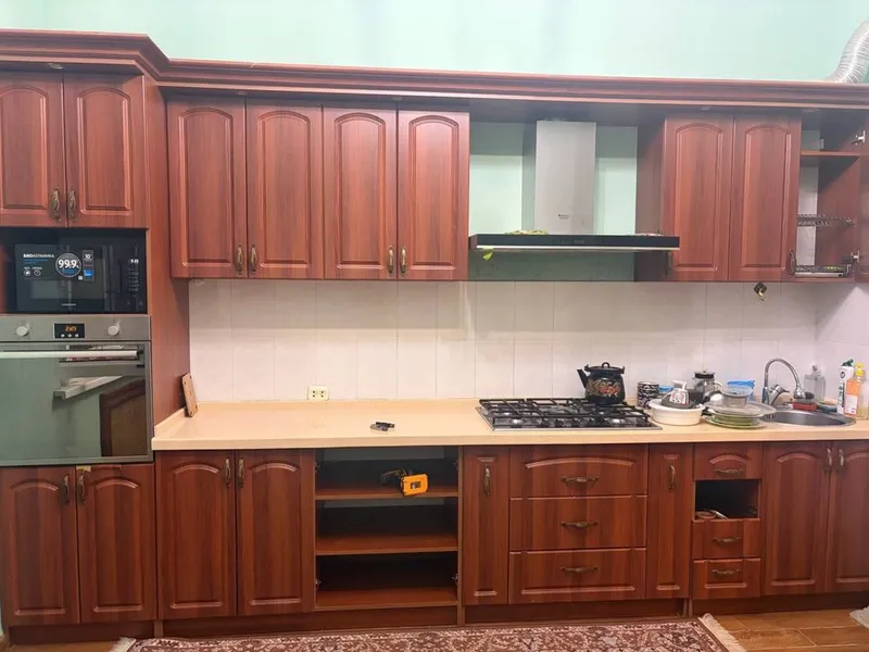 Продается Куханная Гонитура в хорошем состоянии! 1 Продается Куханная Гонитура в хорошем состоянии! 1