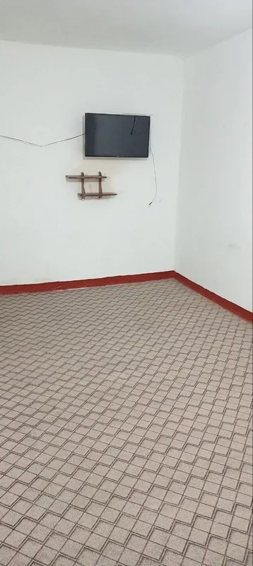 1 mkr 24 maktab orqasi 2 xona