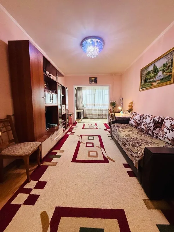Продается 3х комнатная квартира срочно 2
