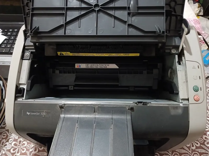 Продам принтер HP 1018 1 Продам принтер HP 1018 1