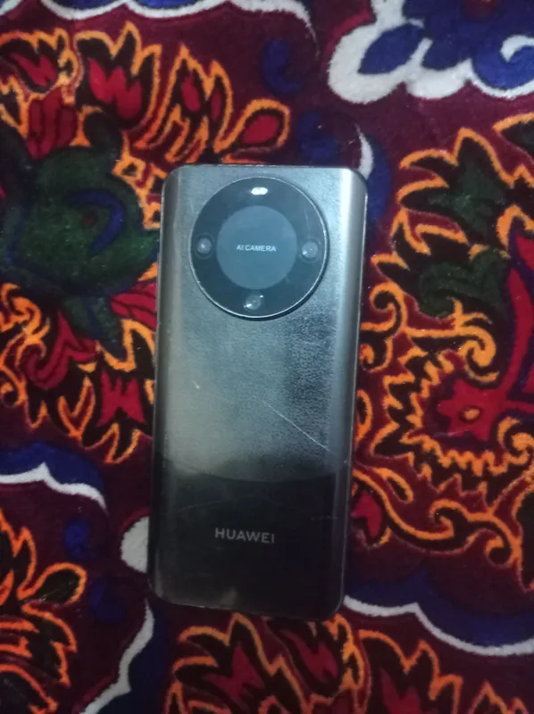 HUAWEI mate 60 pro + 3 HUAWEI mate 60 pro + 3