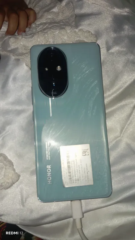 Honor 200 pro, состояние отличное, 6 месяцев в одних руках, б/у