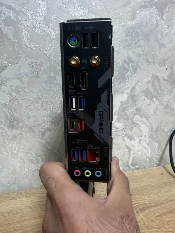 Gigabyte B650 Gaming X AX v2 anakartasi 2
