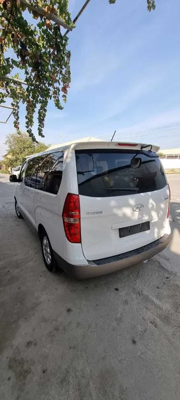 Hyundai Grand Straia mikroavtobusi 4