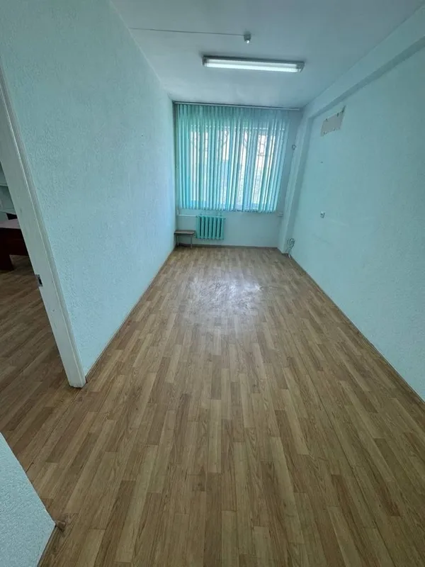 Аренда под офис 1 минут от метро Айбек! 55м2 2 комната 850$ — фото 1
