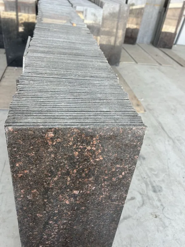 Granit Tan brown , Tan dark past narxda. Хиндистон гранит оптом — фото 1