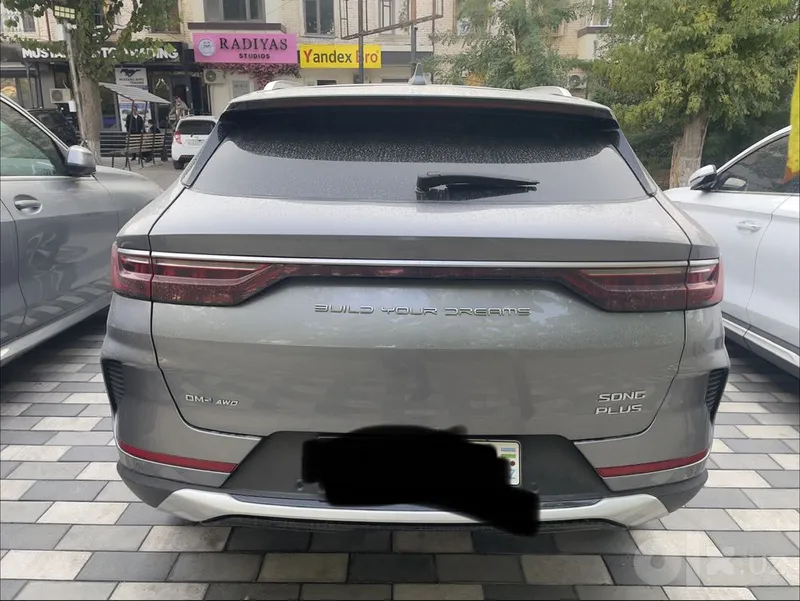 Shoshilinch sotiladi: BYD Song Plus gibrid AWD 4 Shoshilinch sotiladi: BYD Song Plus gibrid AWD 4