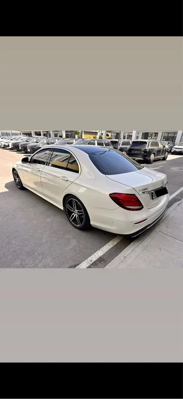 Mercedes-Benz W213 E200 2 Mercedes-Benz W213 E200 2