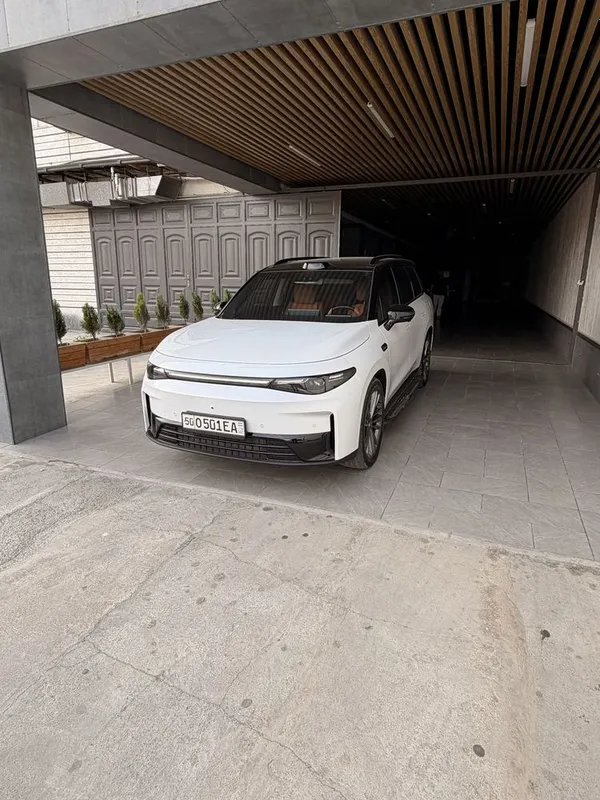 Leapmotor C16 gibrid 3 паз фули