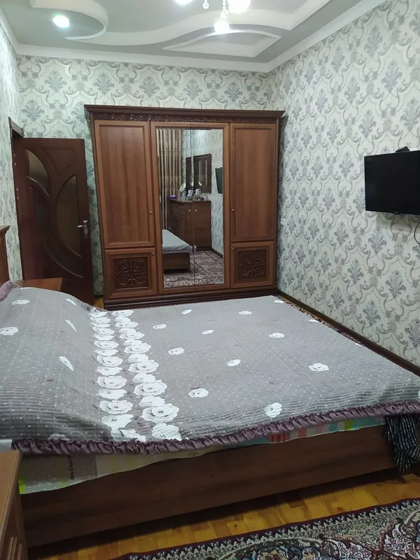 Угловой Мирдустим кучасида жойлашган 3 қаватли коттедж сотилади. — фото 1