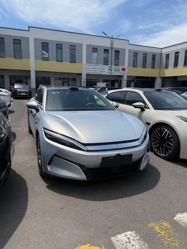 Byd han L Full AWD 1 Byd han L Full AWD 1