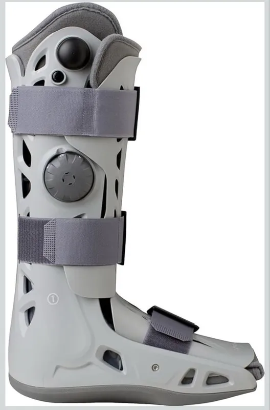 Ортез голеностопный Aircast Soft Strike Walking Boot — фото 1
