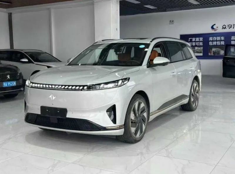 Dongfeng 008 650km EV