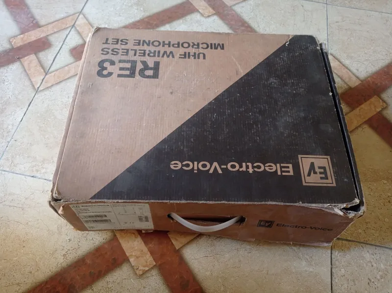 Electro voice re3 microphone 6