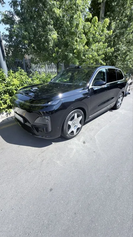 Deepal S09 full - 4WD 300km 1 Deepal S09 full - 4WD 300km 1