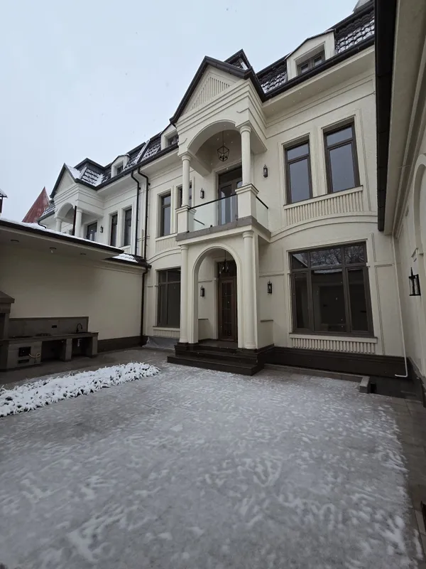 Никитина продаётся новый евро дом 2,5-соток 9-комнат!!! 1 Никитина продаётся новый евро дом 2,5-соток 9-комнат!!! 1