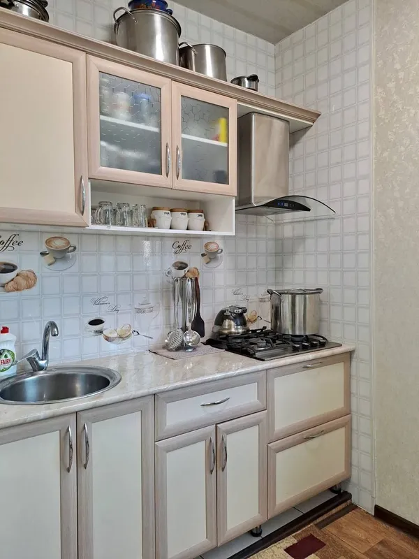 4 xonali kvartira, 85 m2, Yakkasaroy 2