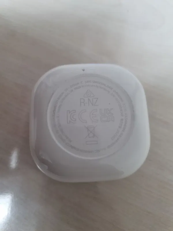 Samsung galaxy buds FE 2
