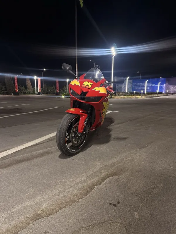 Honda CBR600RR 2012 7 Honda CBR600RR 2012 7
