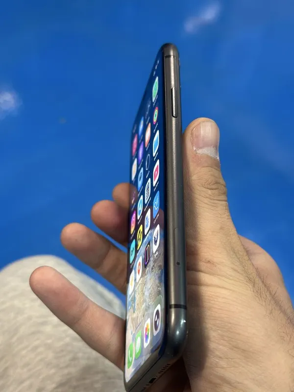 Iphone 11 64gb qora — фото 4