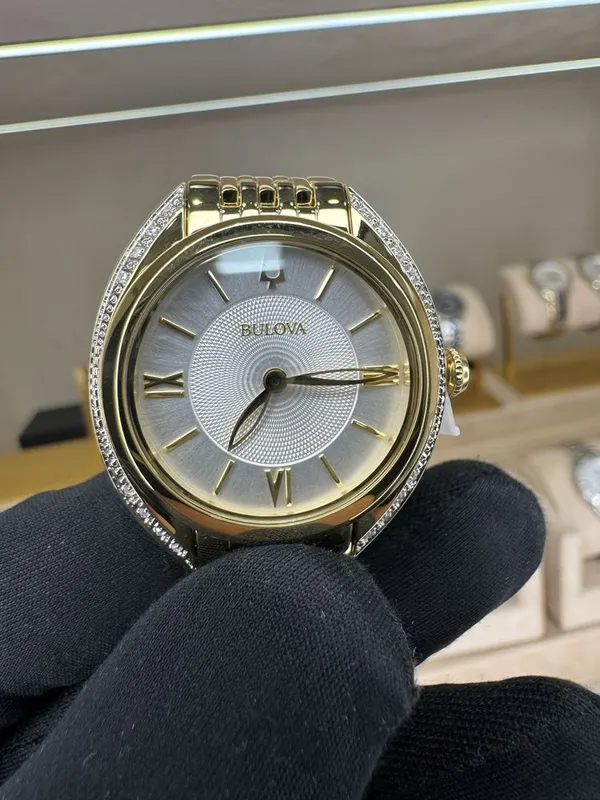 Бриллиантовые часы BULOVA 3 Бриллиантовые часы BULOVA 3