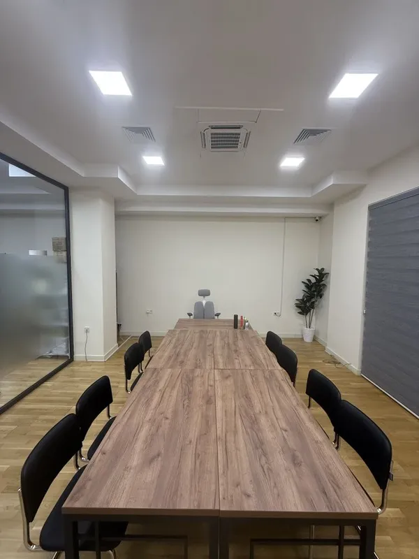 Meeting room - Почасовая аренда переговорной, 34.5 м^2, метро Ойбек — фото 2