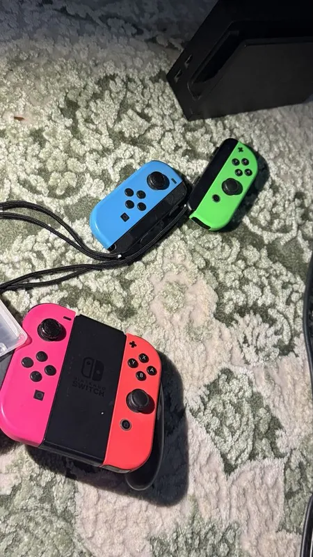 Nintendo Switch первого поколения 4
