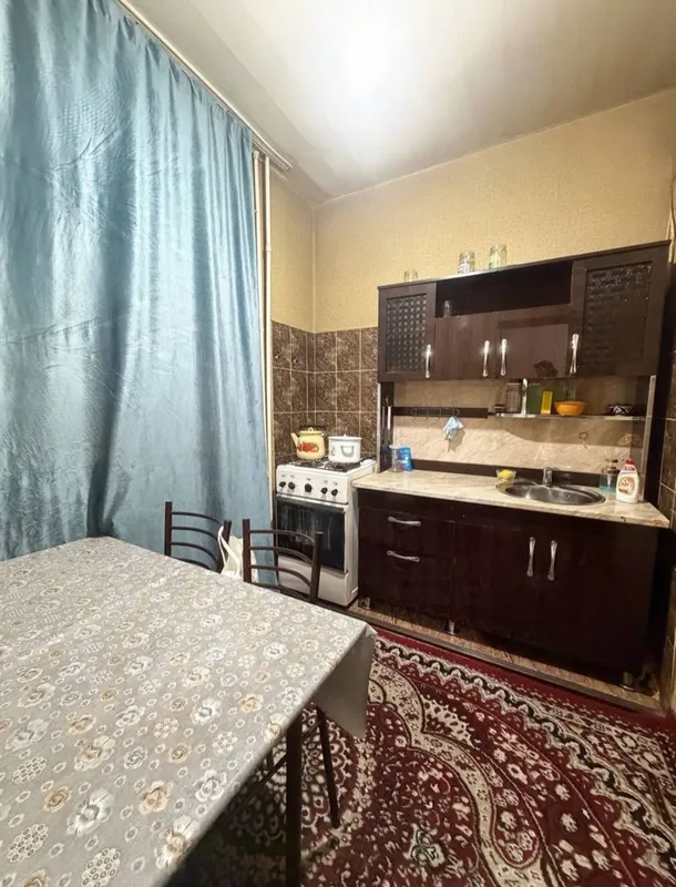 2/1/4, 50 m2 ijara. Yalang‘och massivi, Yuqori voltli 3