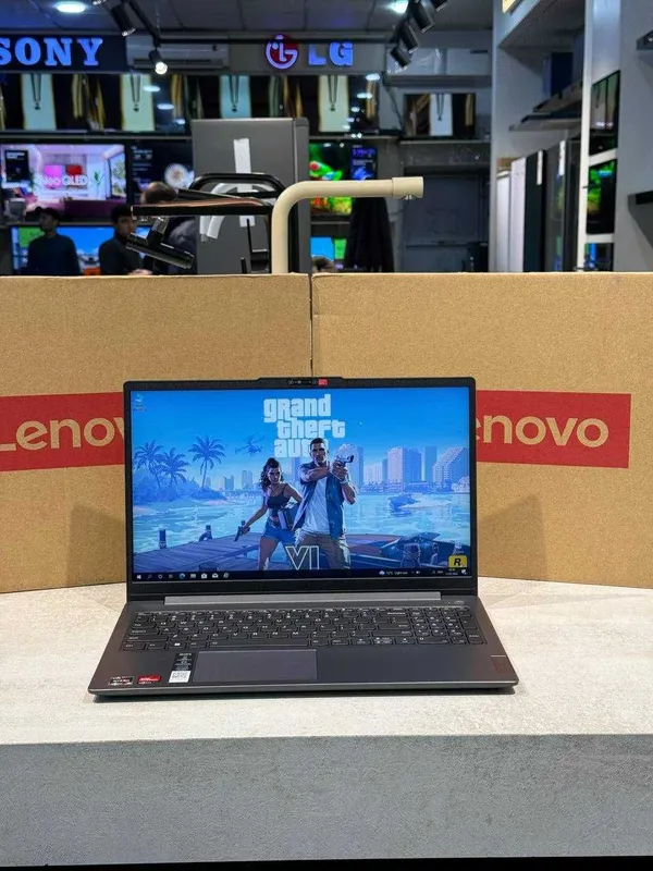 Lenovo IP 3/AMD R5 5625U/DDR4 8GB/SSD NVME 512GB/Display 15'6 FHD IPS