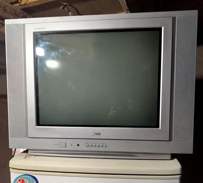 Телевизор LG РАБОЧИЙ