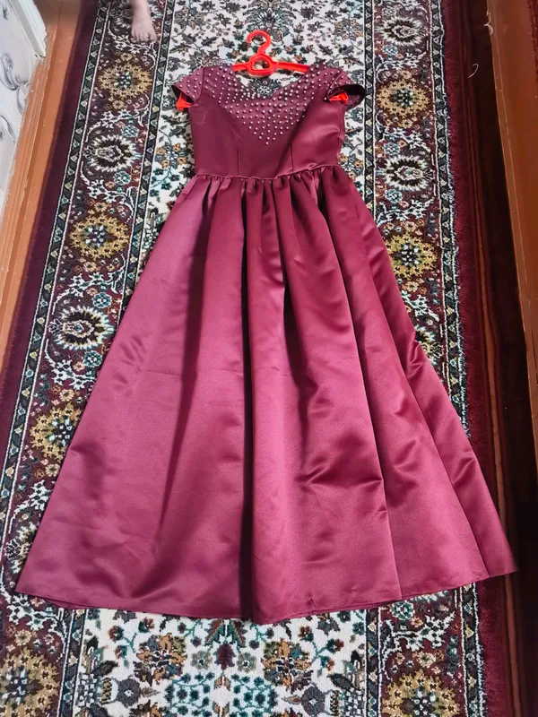 ayollar libosi