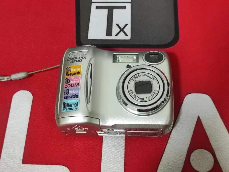 Цифровой фотоаппарат Nikon coolpix 2200 2 Цифровой фотоаппарат Nikon coolpix 2200 2
