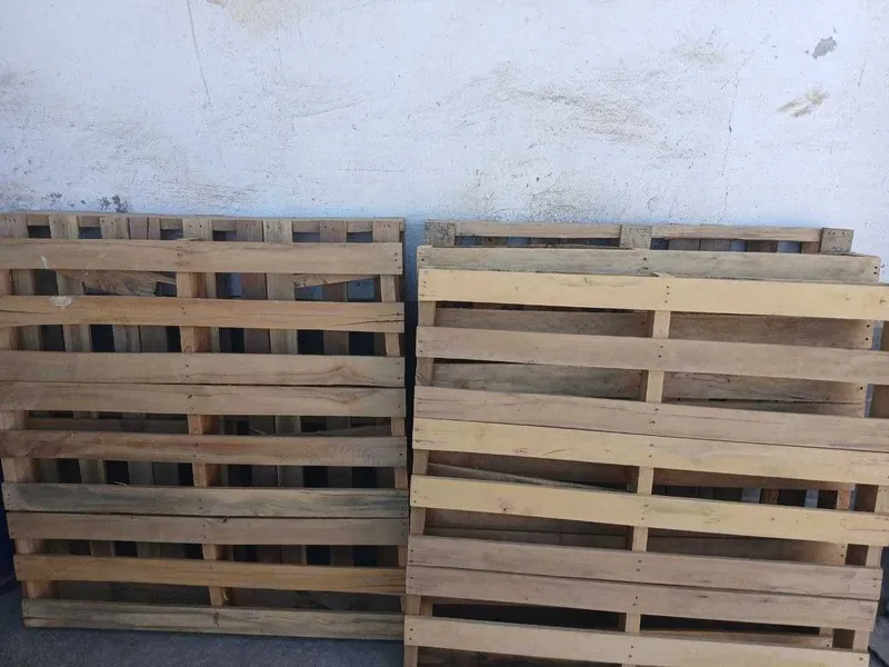 Продаются деревянные поддоны б/у с размерами 105х105х10 см 3 Продаются деревянные поддоны б/у с размерами 105х105х10 см 3