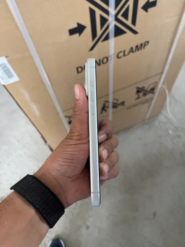 Iphone 17 pro max yangi — фото 1