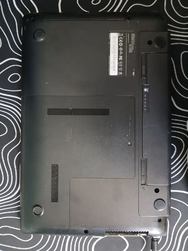 Ноутбук SAMSUNG 300E4C 2012г. — фото 2