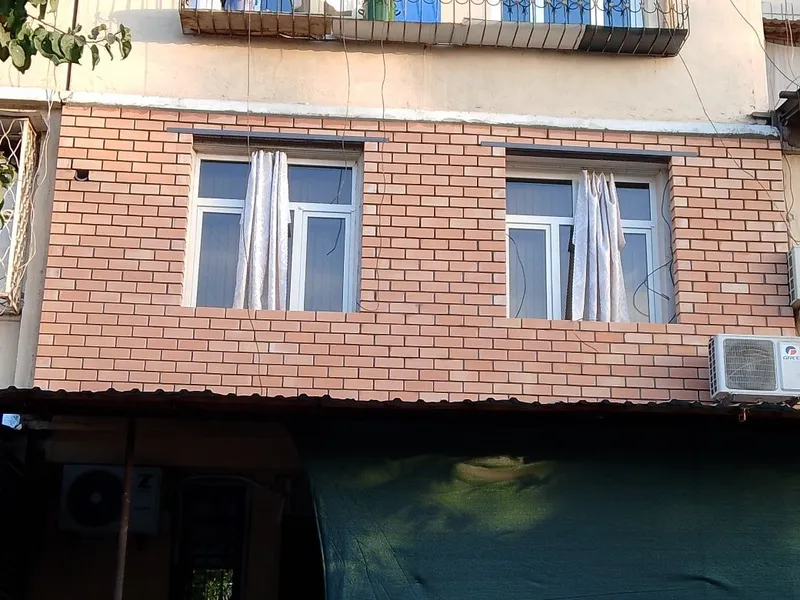 Решётка. Кладка балкона. Balkonga gisht teramiz