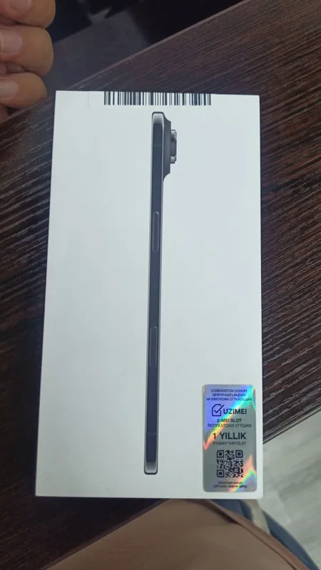 Apple air 17