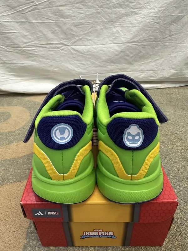 Adidas kids shoes — фото 3
