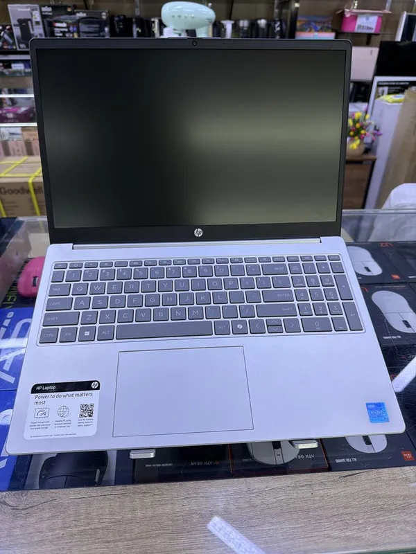 hp laptop amd r5 — фото 5