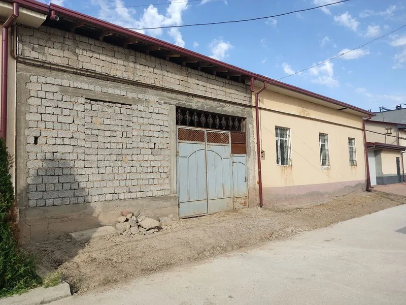 Срочно продается дом в Бостонлик тумани Срочно продается дом в Бостонлик тумани