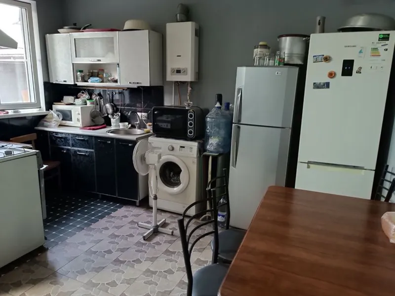 Продается участок в тупике, в тихом районе - 2,4 сотки 4 комнаты — фото 2