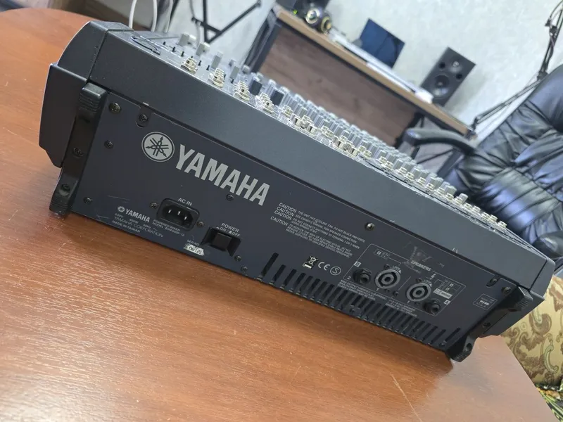 Yamaha emx 5000 sotiladi, xech qanaqa aybi yuq, chetdan kelgan — фото 3