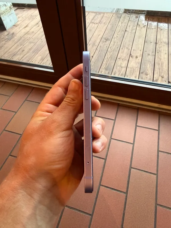 iPhone 12 2