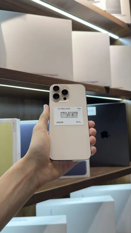 iphone 16 pro max naxtka 1