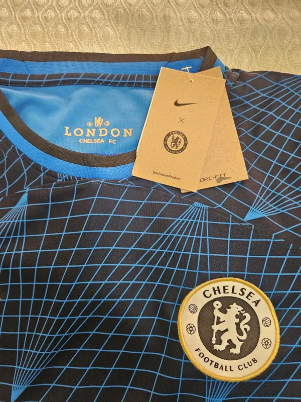 Original Chelsea FC futbolkasi sotiladi! 2 Original Chelsea FC futbolkasi sotiladi! 2